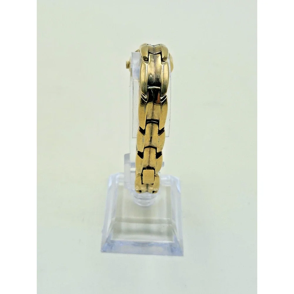 Pulsar V1400-X160 Gold-tone Bracelet Wristwatch with Base Metal Gold-tone